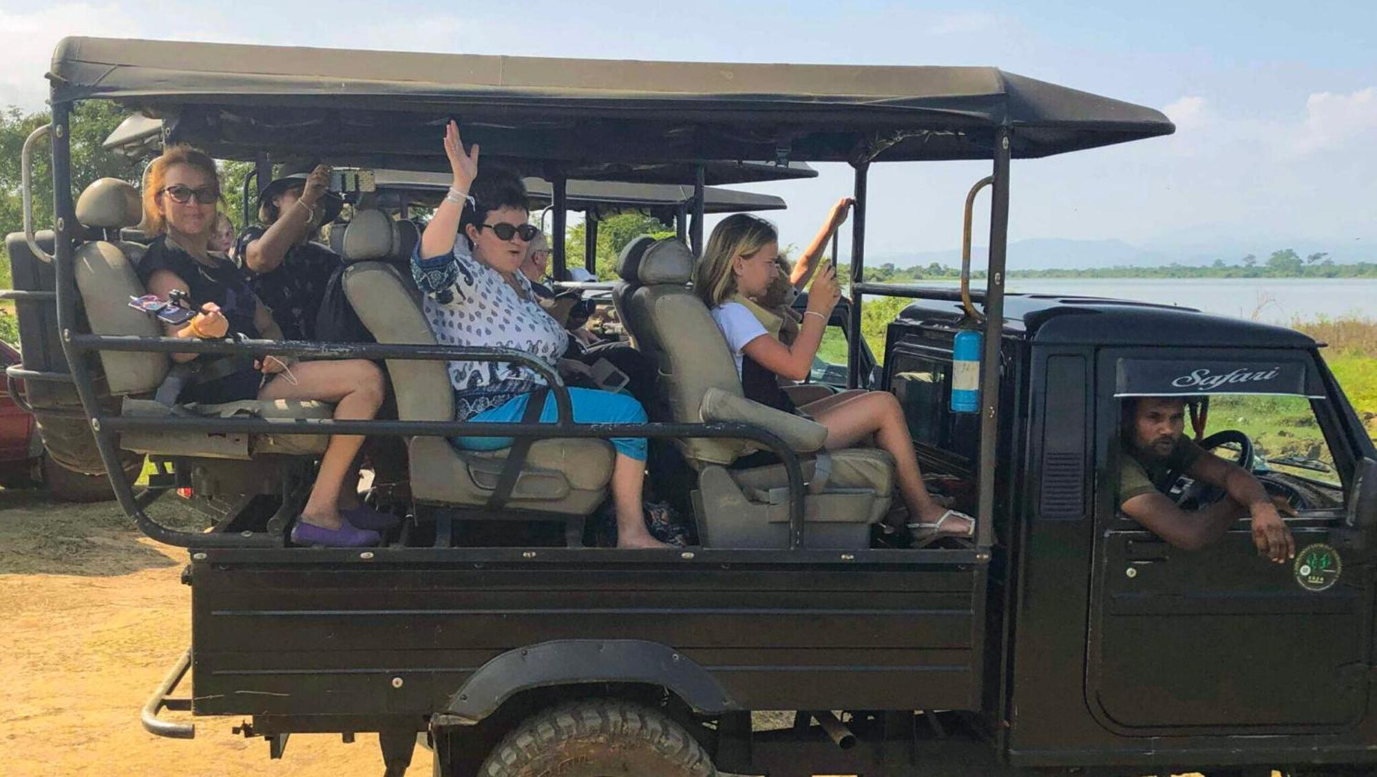 Wild Park Safari Home Stay ウダワラウェ エクステリア 写真